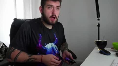 Snapshot of mike_platano chatting on 1, 10, 2025 MIKE PLATANO online show from 1, 10, 2025