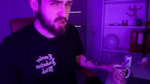 Snapshot of mike_platano chatting on 29, 11, 2025 MIKE PLATANO online show from 29, 11, 2025