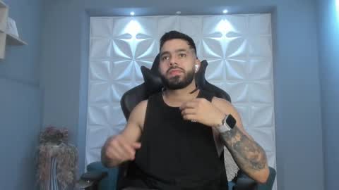 Snapshot of mikeblare chatting on 30, 12, 2024 Mike Blare online show from 30, 12, 2024