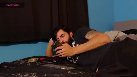 mikehawk1589 online show from 16, 12, 2024