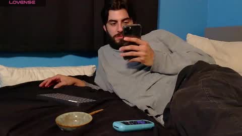 mikehawk1589 online show from 23, 12, 2024