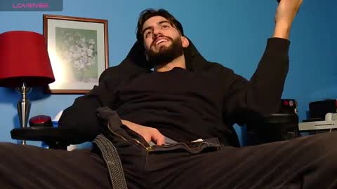 mikehawk1589 online show from 8, 1, 2025