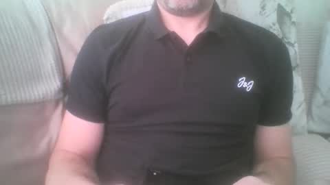 Snapshot of mikehockishuge9 chatting on 20, 9, 2025 mikehockishuge9 online show from 20, 9, 2025