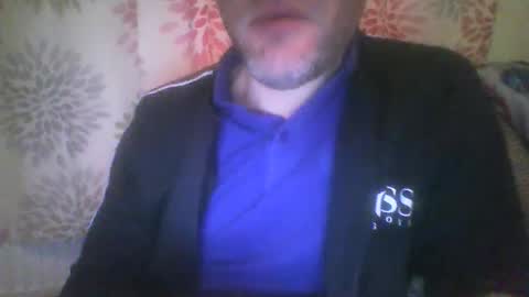 Snapshot of mikehockishuge9 chatting on 27, 11, 2025 mikehockishuge9 online show from 27, 11, 2025