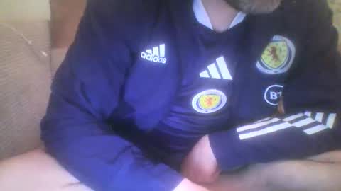 Snapshot of mikehockishuge9 chatting on 6, 2, 2026 mikehockishuge9 online show from 6, 2, 2026