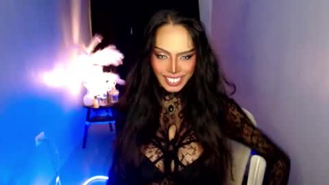 Mistress MikeyAlawi online show from 9, 3, 2026