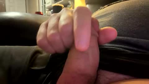 mikeylikesit2222 online show from 2, 11, 2025