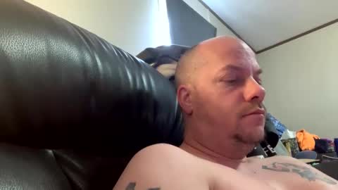 mikeylikesit2222 online show from 2, 12, 2025