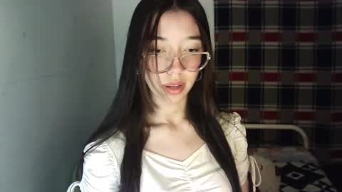 Mikhaela online show from 25, 10, 2025