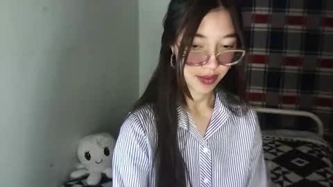 Mikhaela online show from 28, 10, 2025