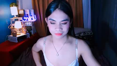 Snapshot of mikhayla_and_zeus_room chatting on 10, 1, 2025 Mikhayla and Zeus online show from 10, 1, 2025