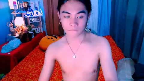 Snapshot of mikhayla_and_zeus_room chatting on 24, 2, 2025 Mikhayla and Zeus online show from 24, 2, 2025