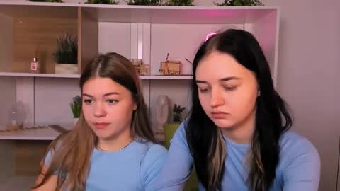 Snapshot of miki_ti chatting on 23, 10, 2025 miki_ti online show from 23, 10, 2025