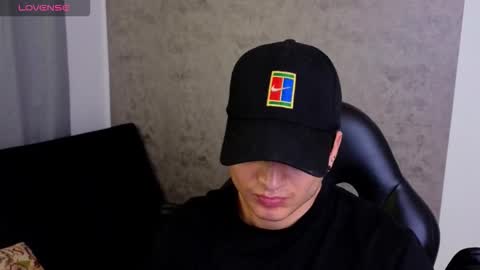 MIKKE online show from 1, 3, 2026