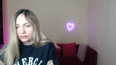 Snapshot of mikkey_mouse8 chatting on 3, 2, 2026 Adalina online show from 3, 2, 2026