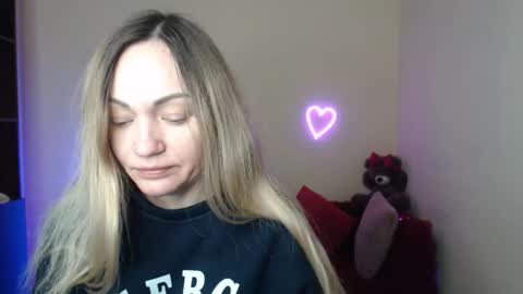 Snapshot of mikkey_mouse8 chatting on 12, 2, 2026 Adalina online show from 12, 2, 2026