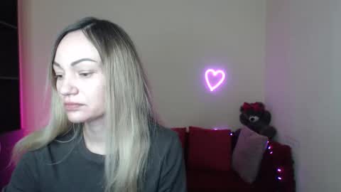 Snapshot of mikkey_mouse8 chatting on 24, 2, 2026 Adalina online show from 24, 2, 2026