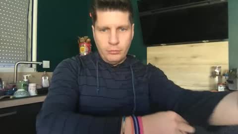 Snapshot of miklp8463 chatting on 27, 2, 2026 miklp8463 online show from 27, 2, 2026