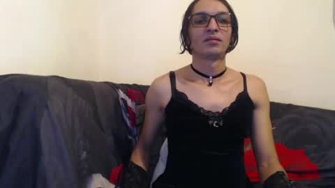 Miky Zazo online show from 1, 1, 2025