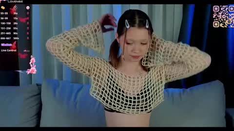 Snapshot of mil_kiss chatting on 21, 11, 2025 Milkiss online show from 21, 11, 2025