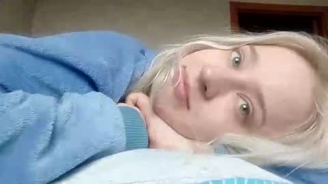 Snapshot of mila_420 chatting on 14, 4, 2026 Mila 420 online show from 14, 4, 2026