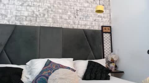 Snapshot of mila_adamss chatting on 14, 12, 2025 mila_adamss online show from 14, 12, 2025