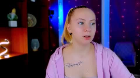 mila_glow online show from 25, 2, 2026