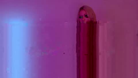 Mila Grey online show from 5, 4, 2026