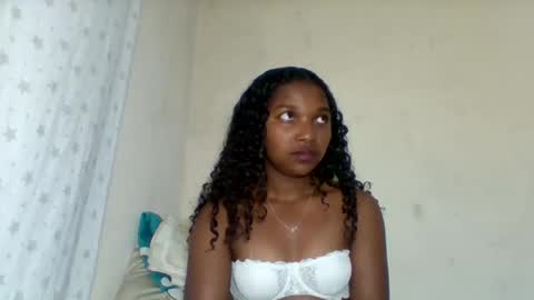 Snapshot of mila_lunah chatting on 29, 4, 2026 mila_lunah online show from 29, 4, 2026