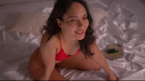 mila may  online show from 1, 3, 2025