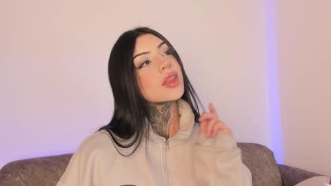 Snapshot of mila_monty__ chatting on 13, 12, 2024     online show from 13, 12, 2024