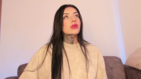 Snapshot of mila_monty__ chatting on 15, 12, 2024     online show from 15, 12, 2024