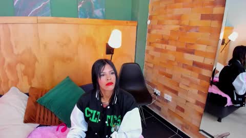 Mila and samy online show from 5, 10, 2025