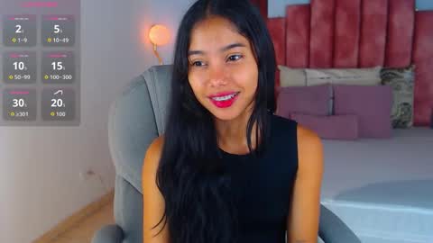 Snapshot of milaa_star chatting on 23, 10, 2025 milaa_star online show from 23, 10, 2025