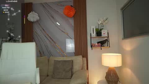 milacrave online show from 29, 10, 2025