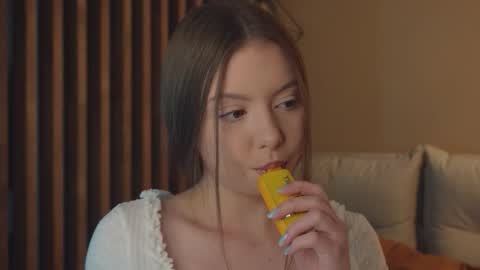 Mila online show from 5, 3, 2026