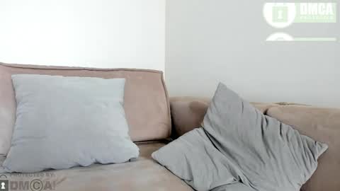 Mila online show from 2, 4, 2026