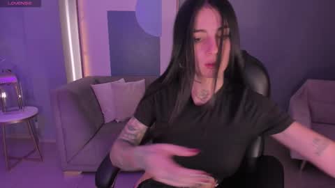 Mila  online show from 21, 11, 2025