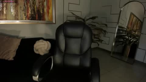 Mila  online show from 27, 2, 2026