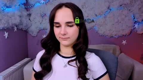 Snapshot of milamiuuu chatting on 15, 6, 2026 milamiuuu online show from 15, 6, 2026