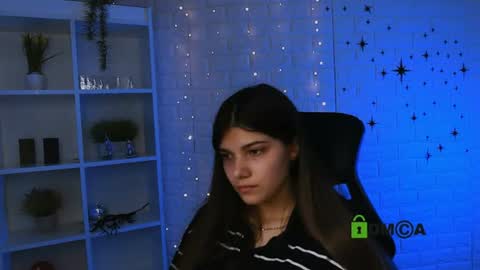 Snapshot of milamiuuu chatting on 16, 6, 2026 milamiuuu online show from 16, 6, 2026