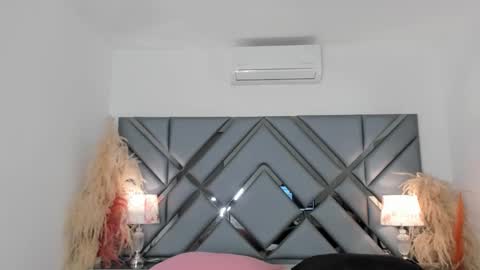 Snapshot of milan_lewiss chatting on 3, 10, 2025 milan_lewiss online show from 3, 10, 2025