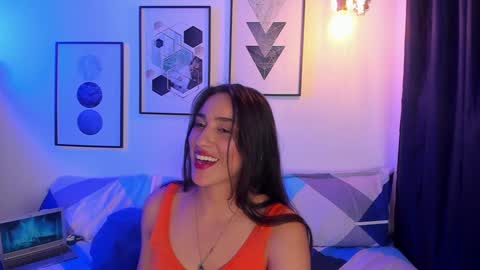 Snapshot of milan_roux chatting on 2, 12, 2024 Milane online show from 2, 12, 2024