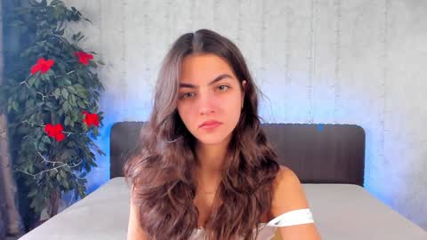 Snapshot of milana_crystal_ chatting on 17, 12, 2024 Milana online show from 17, 12, 2024
