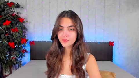 Snapshot of milana_crystal_ chatting on 12, 1, 2025 Milana online show from 12, 1, 2025