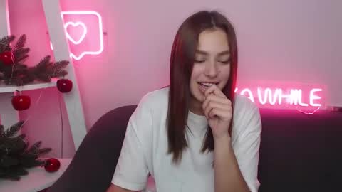 milanaangelas online show from 23, 12, 2024