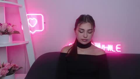 milanaangelas online show from 31, 1, 2025