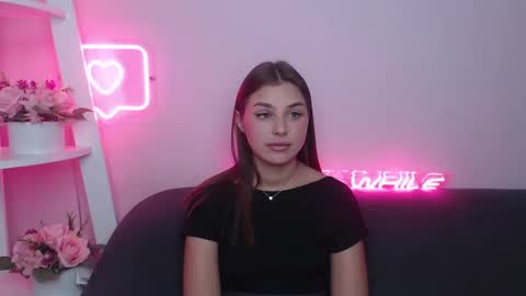 milanaangelas online show from 11, 2, 2025