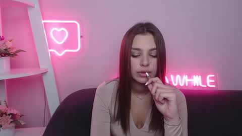 milanaangelas online show from 16, 2, 2025