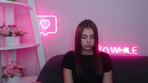 milanaangelas online show from 17, 2, 2025